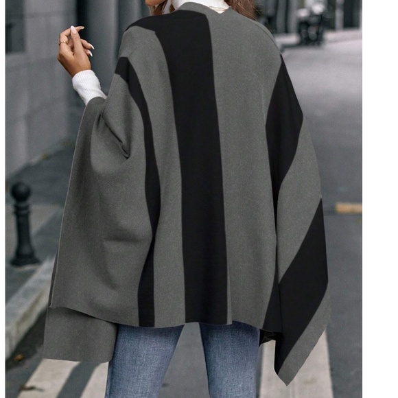 Luxe Color Block Loose Fit Shawl Wrap Cardigan - Picture 5 of 7